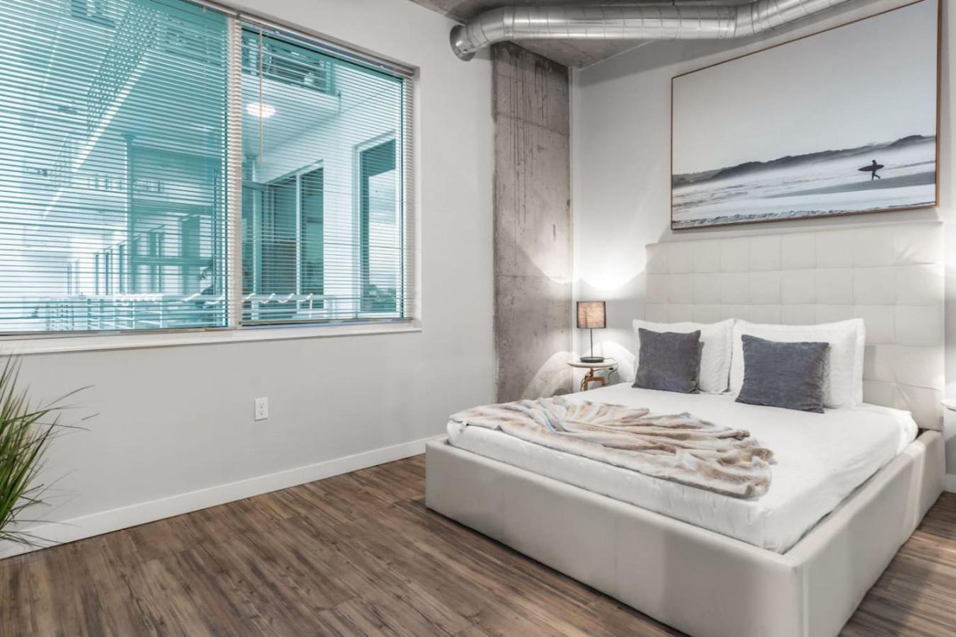 Modern 2 Bed Getaway Steps From Tropicana Field St. Petersburg Extérieur photo