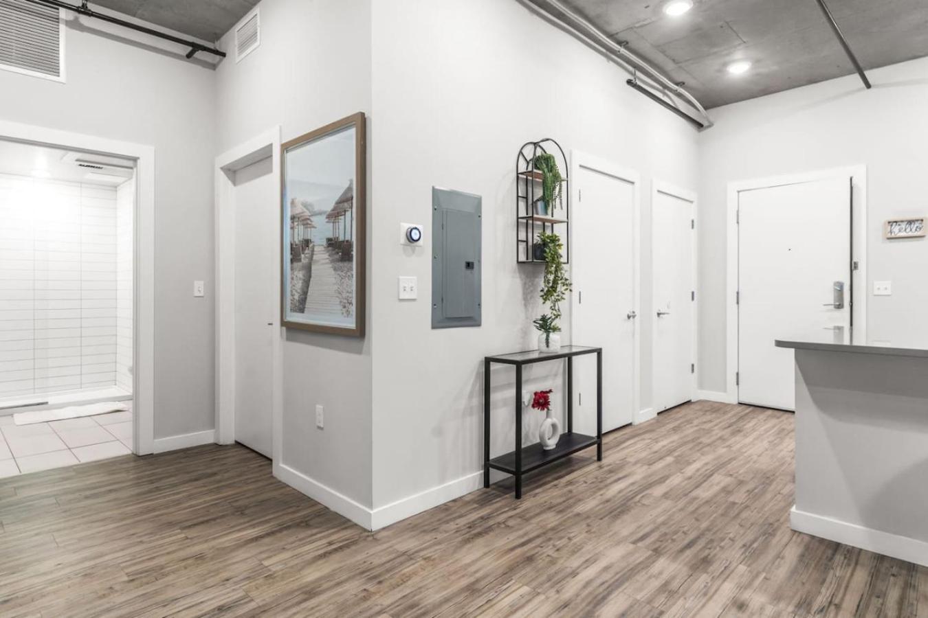 Modern 2 Bed Getaway Steps From Tropicana Field St. Petersburg Extérieur photo
